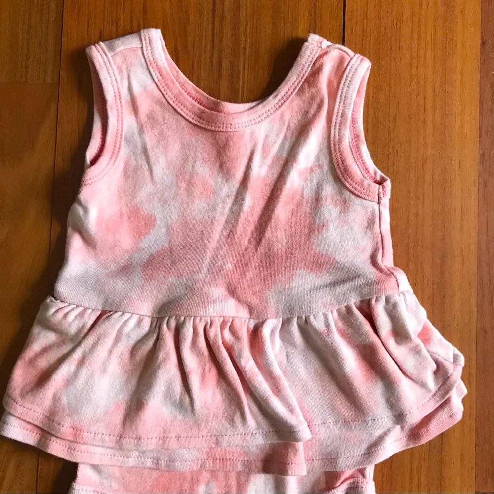 Carter’s Baby Girl’s Tie-Dye Bodysuit Size 12 Months